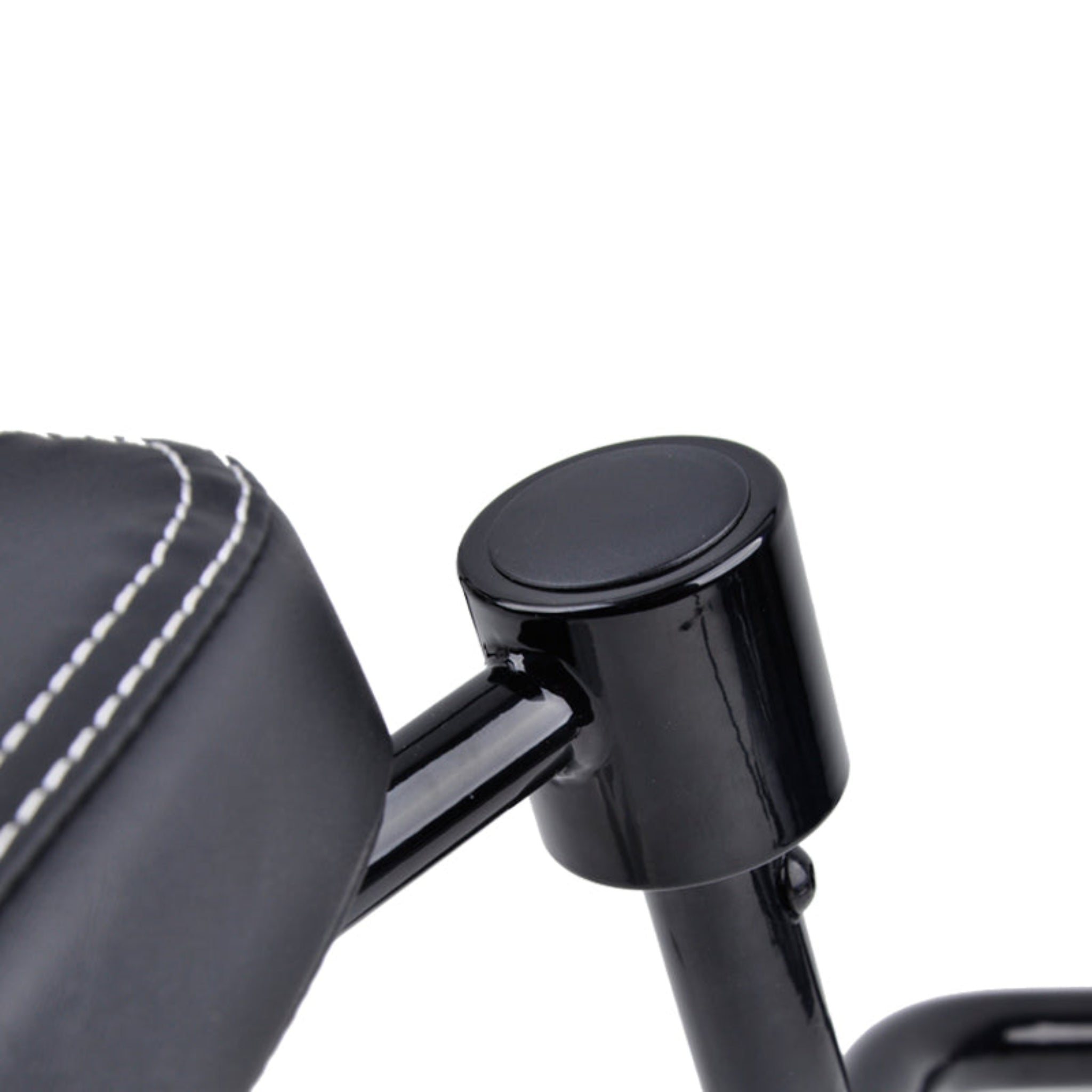 Panical For INDIAN Roadmaster INDAN pursuit passenger armrest is blackPanical  Pursuit passenger armrest  for2014-2024 Indian Highway Mater passenger Handrail BLACK and Brown